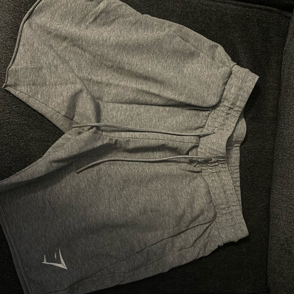 Men’s gymshark shorts